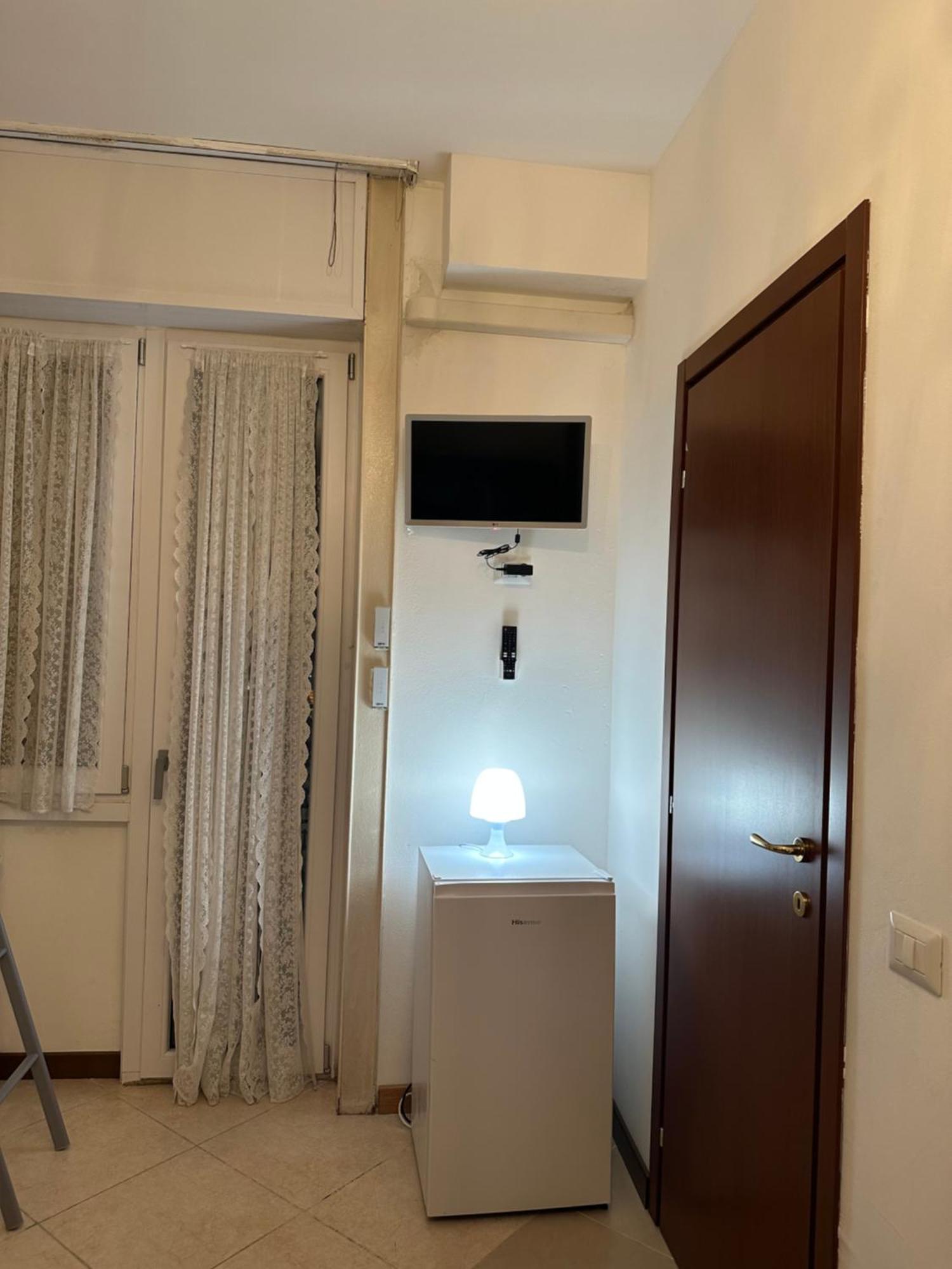 Gigli, Rooms Con Cucina In Comune E Terrazza Milano Exteriör bild